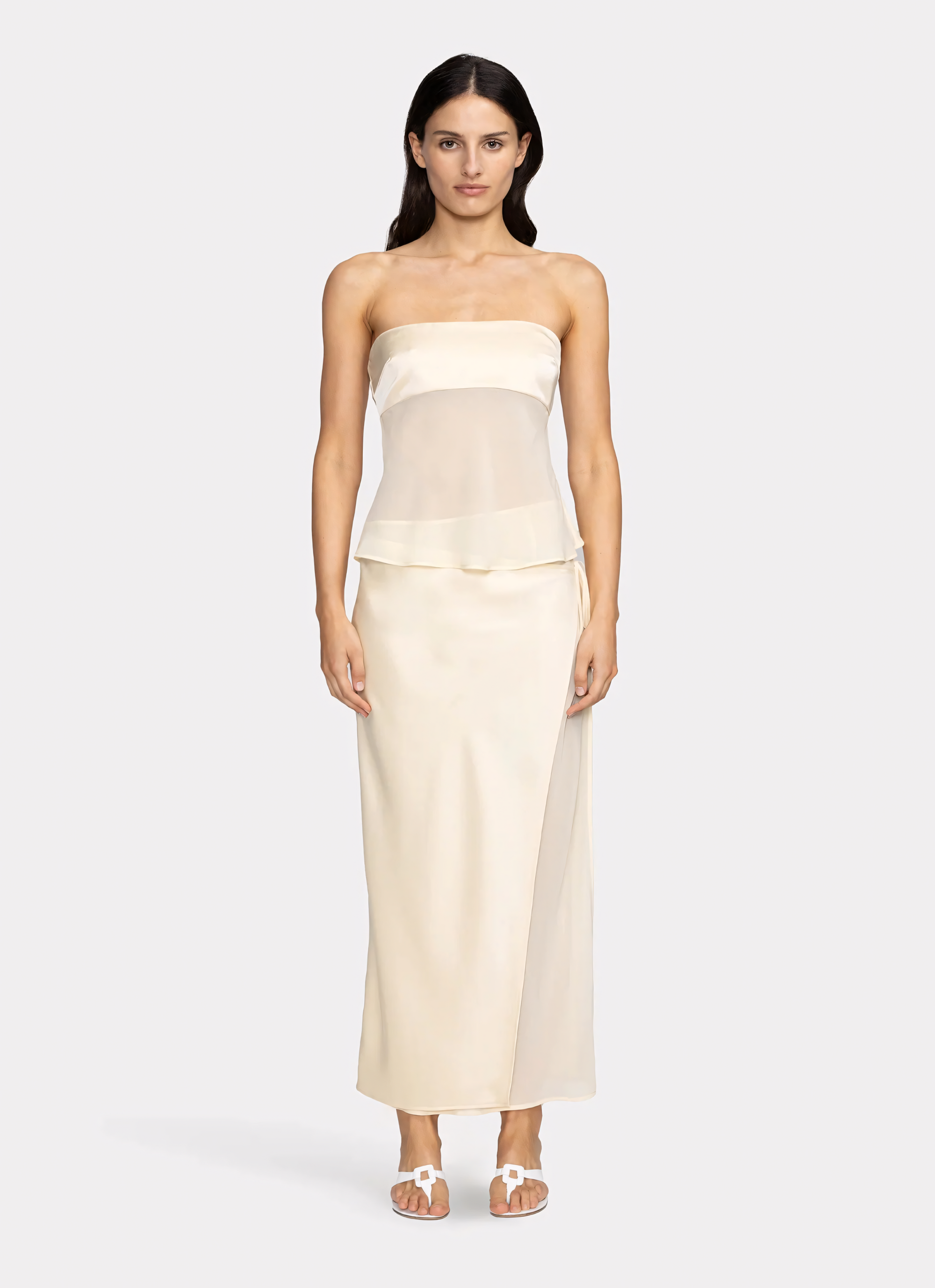 Nahia | Robe Épure & Transparence Sublime