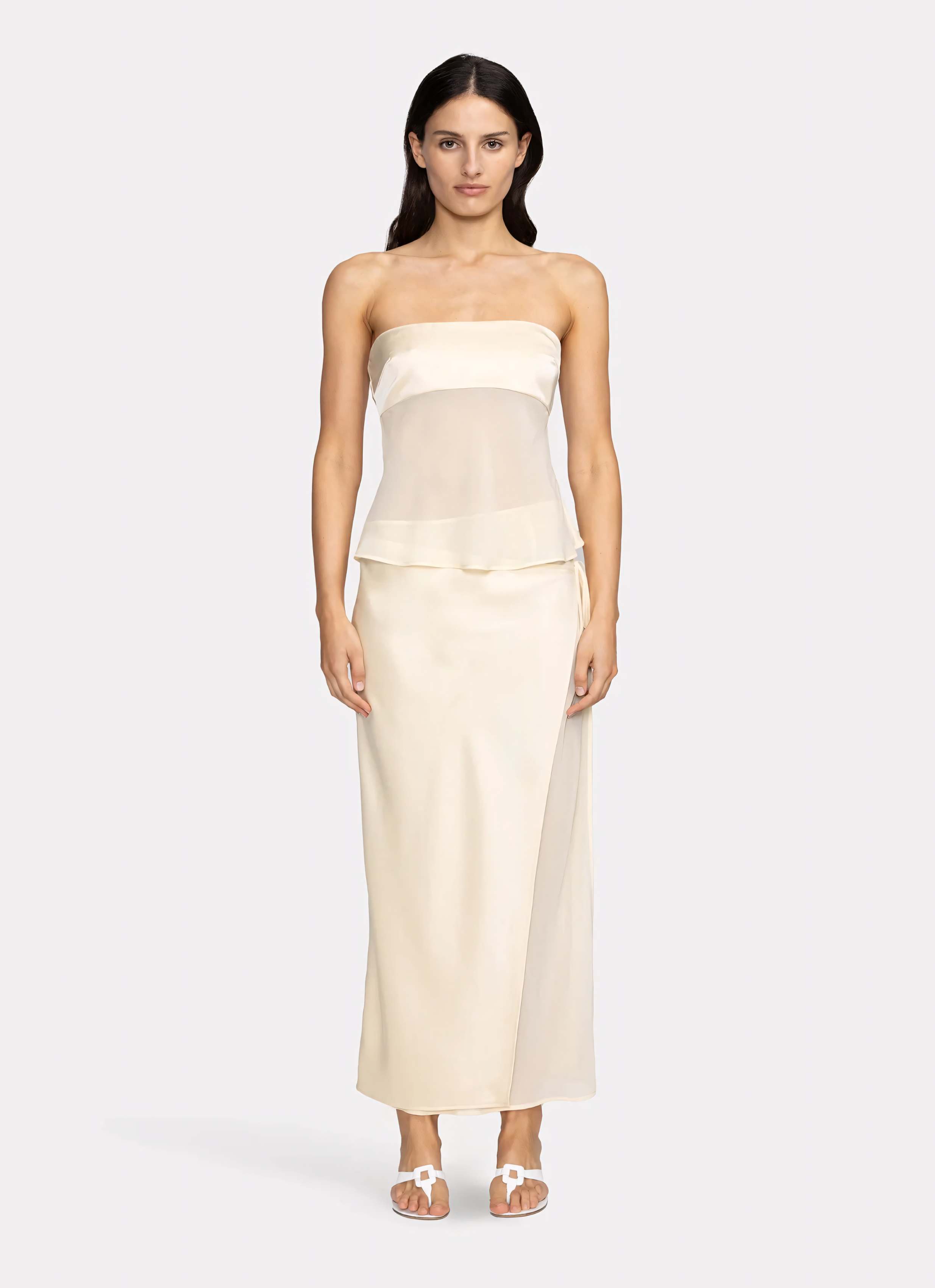 Nahia | Robe Épure & Transparence Sublime