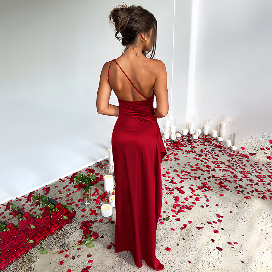Delya | Robe Fendue Noire & Silhouette Sculptée