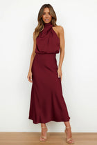 Isabella | Robe Satinée & Élégance Assurée