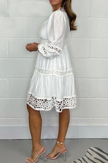 Clémence | Robe en Coton à Col V et Dentelle